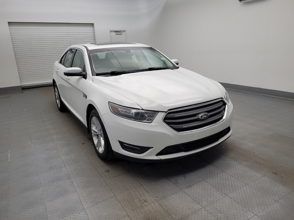 2013 Ford Taurus in Fairfield, OH 45014 - 18097153 13