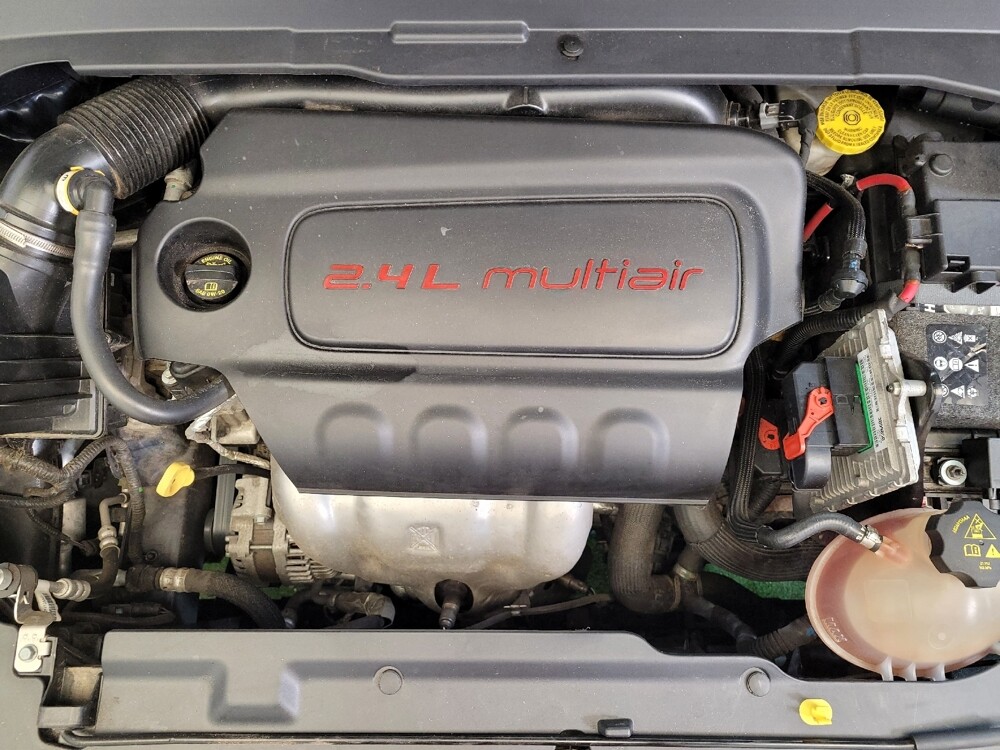 2018 Jeep Compass in Fairfield, OH 45014 - 18097154 30