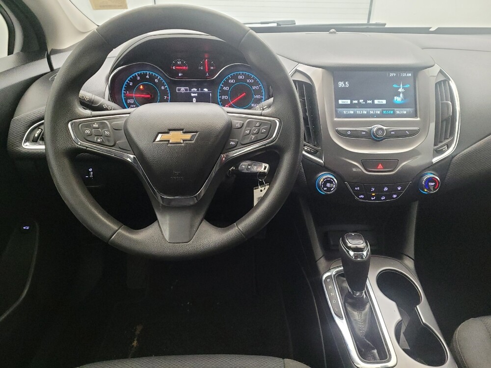 2018 Chevrolet Cruze in Fairfield, OH 45014 - 18097156 22