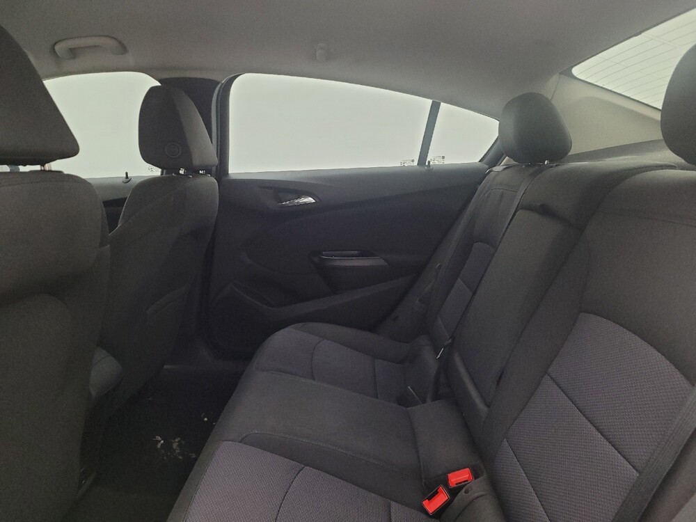 2018 Chevrolet Cruze in Fairfield, OH 45014 - 18097156 18