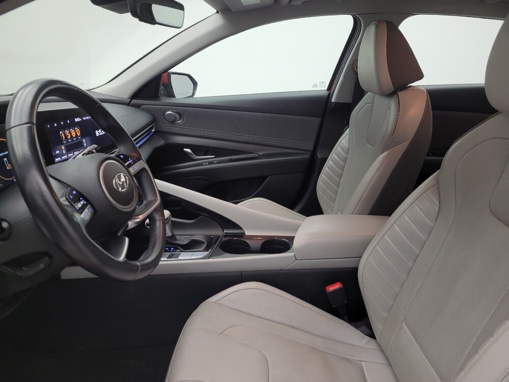 2021 Hyundai Elantra in Fairfield, OH 45014 - 18097157 17