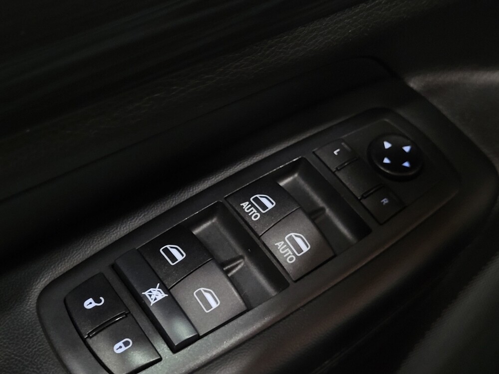 2020 Jeep Grand Cherokee in Pittsburgh, PA 15237 - 18097160 27