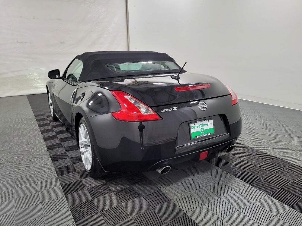 2014 Nissan 370Z in Pittsburgh, PA 15236 - 18097162 5