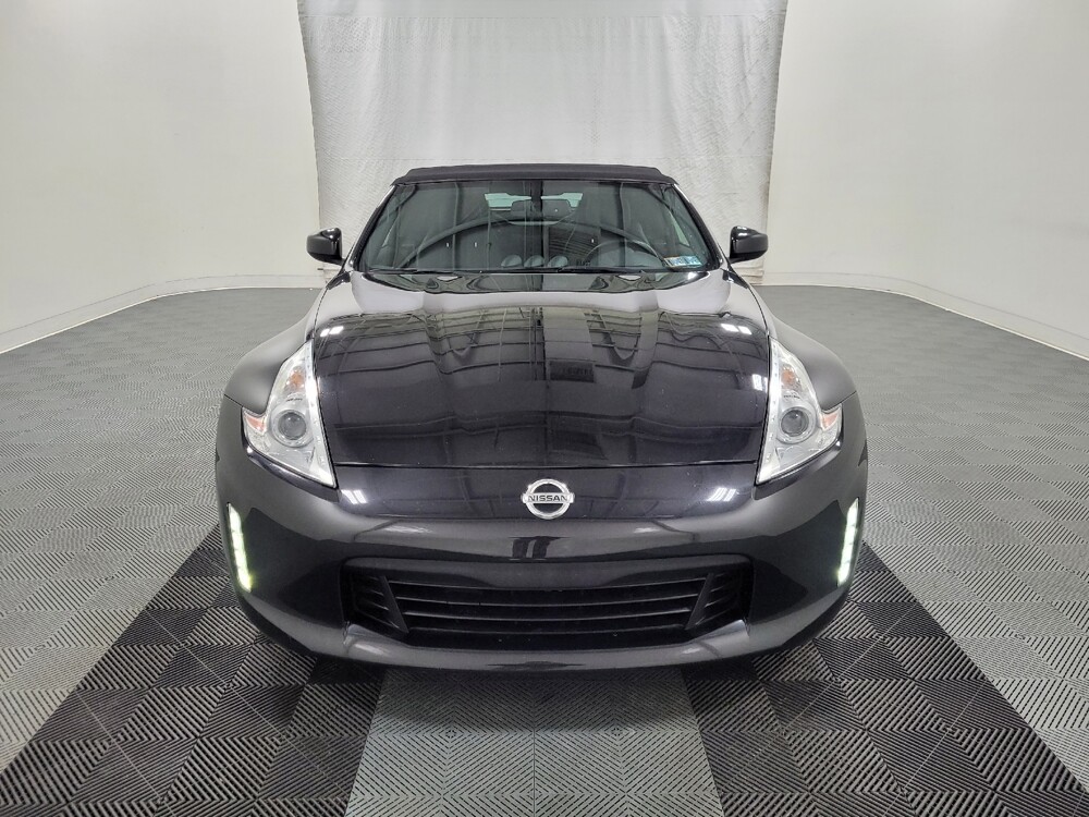 2014 Nissan 370Z in Pittsburgh, PA 15236 - 18097162 14