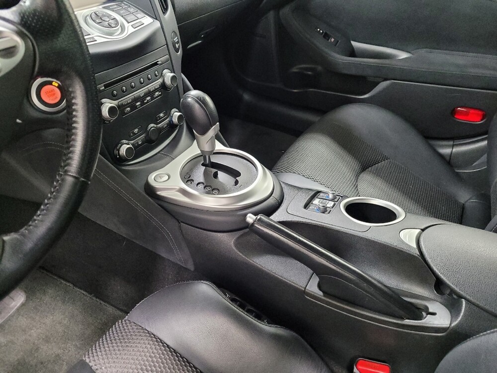 2014 Nissan 370Z in Pittsburgh, PA 15236 - 18097162 26