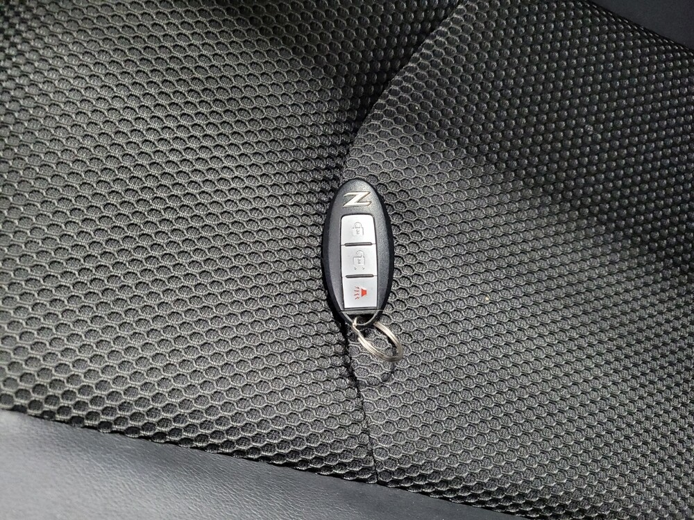 2014 Nissan 370Z in Pittsburgh, PA 15236 - 18097162 32