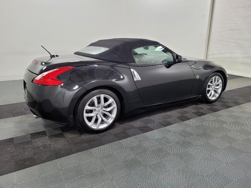 2014 Nissan 370Z in Pittsburgh, PA 15236 - 18097162 10