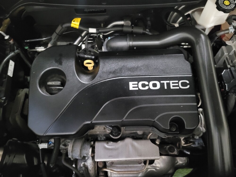 2020 Chevrolet Equinox in Richmond, VA 23235 - 18097163 30