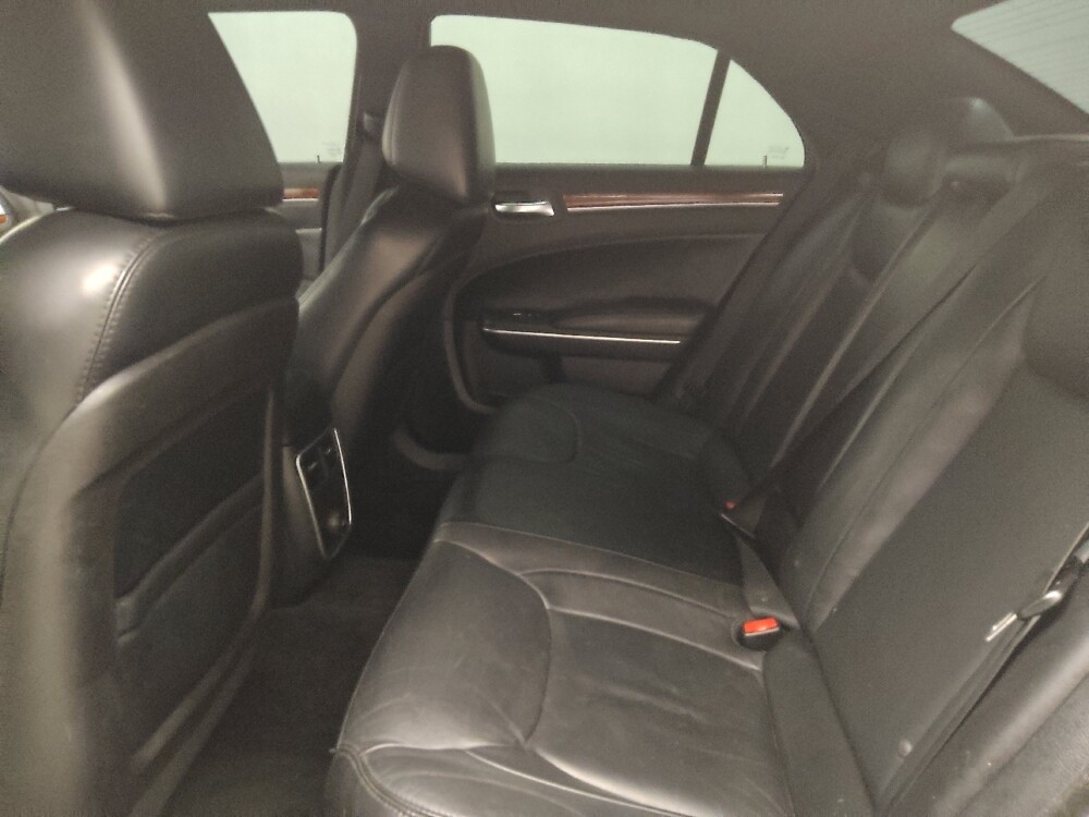 2014 Chrysler 300 in Midlothian, IL 60445 - 18097170 19