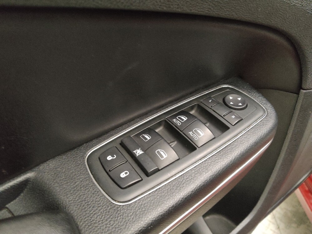 2014 Chrysler 300 in Midlothian, IL 60445 - 18097170 27