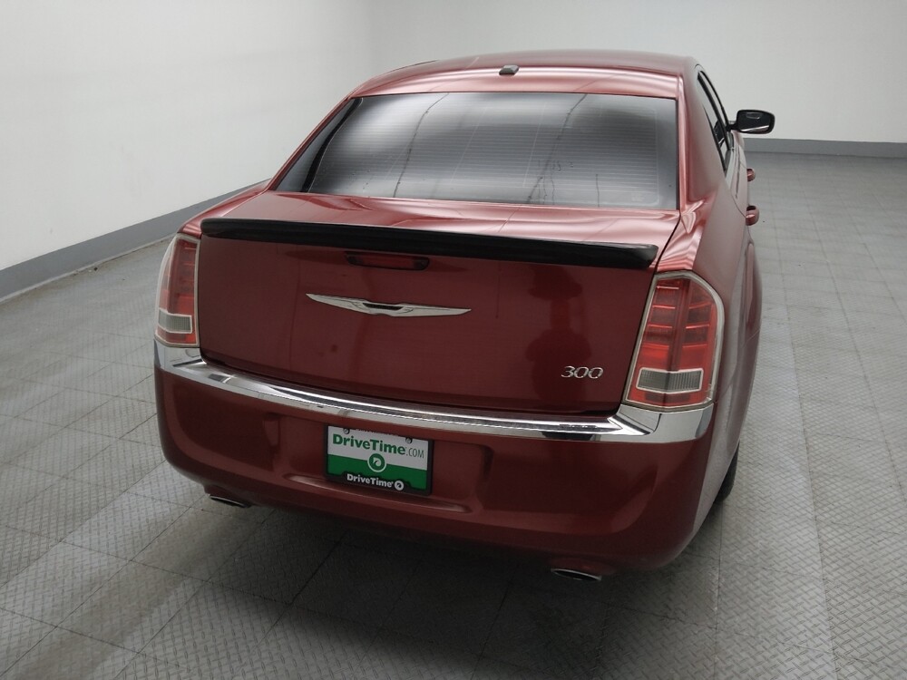 2014 Chrysler 300 in Midlothian, IL 60445 - 18097170 7