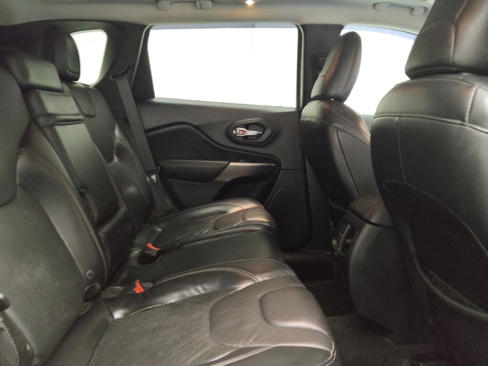 2019 Jeep Cherokee in Toledo, OH 43617 - 18097171 19