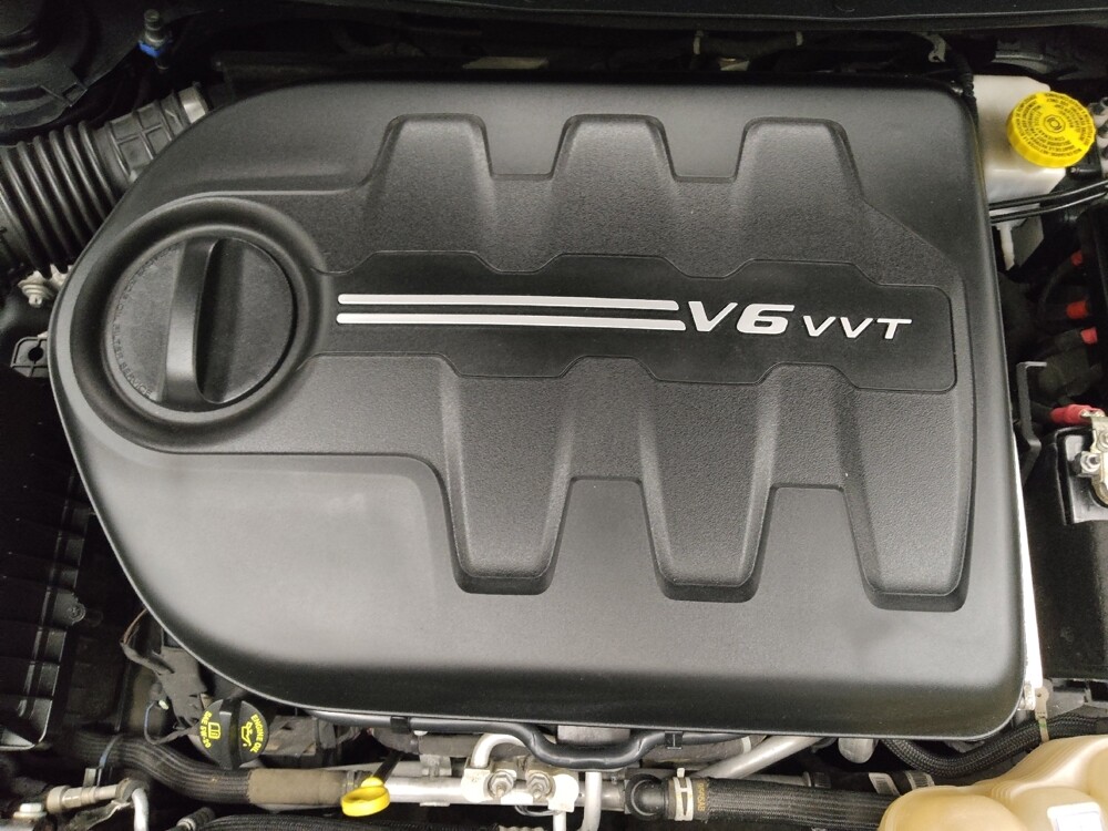 2019 Jeep Cherokee in Toledo, OH 43617 - 18097171 30