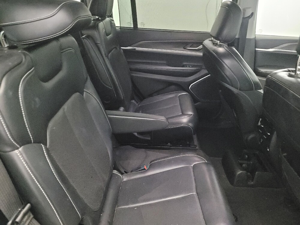 2021 Jeep Grand Cherokee L in Pittsburgh, PA 15237 - 18097174 19