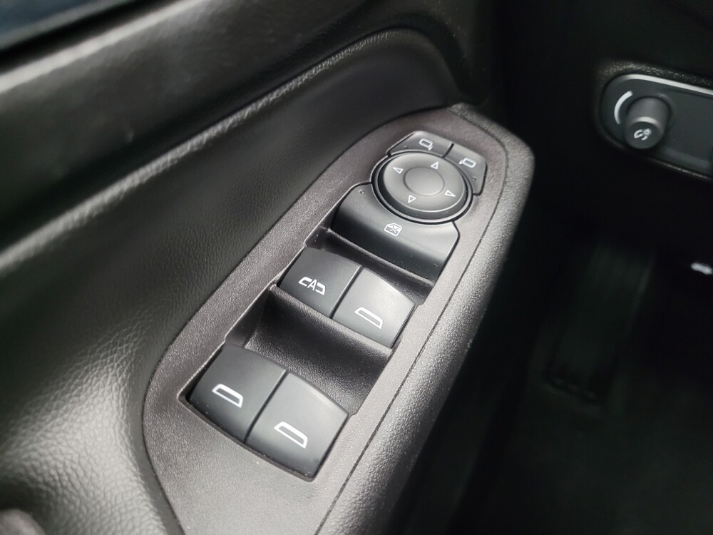 2020 Chevrolet Equinox in Highland, IN 46322 - 18097180 27