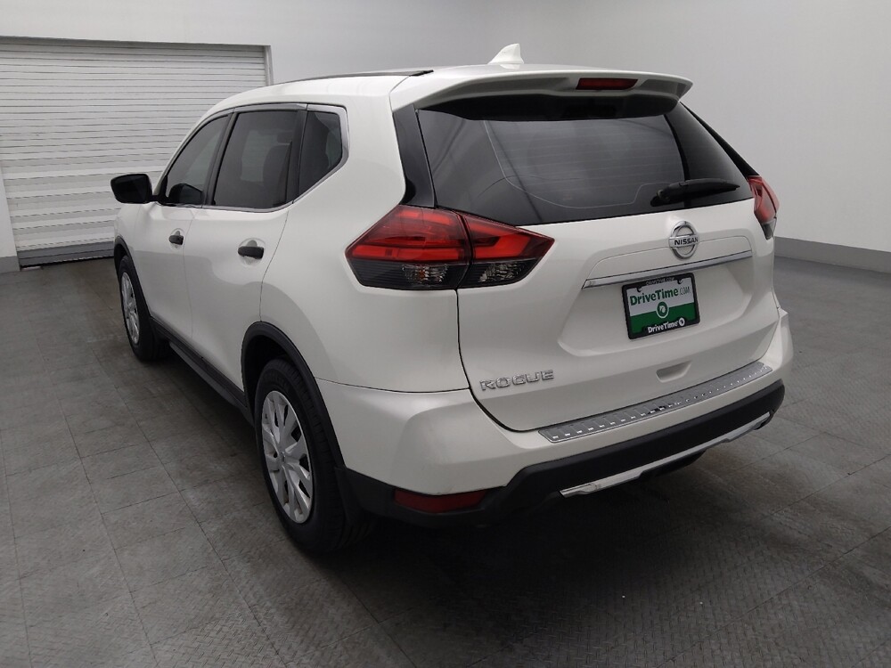 2017 Nissan Rogue in Orlando, FL 32808 - 18097181 5