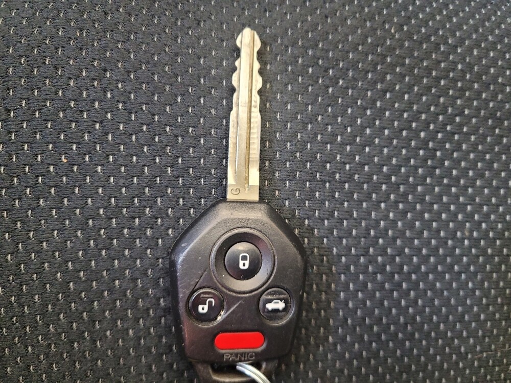 2013 Subaru Impreza in Columbus, OH 43228 - 18097185 32