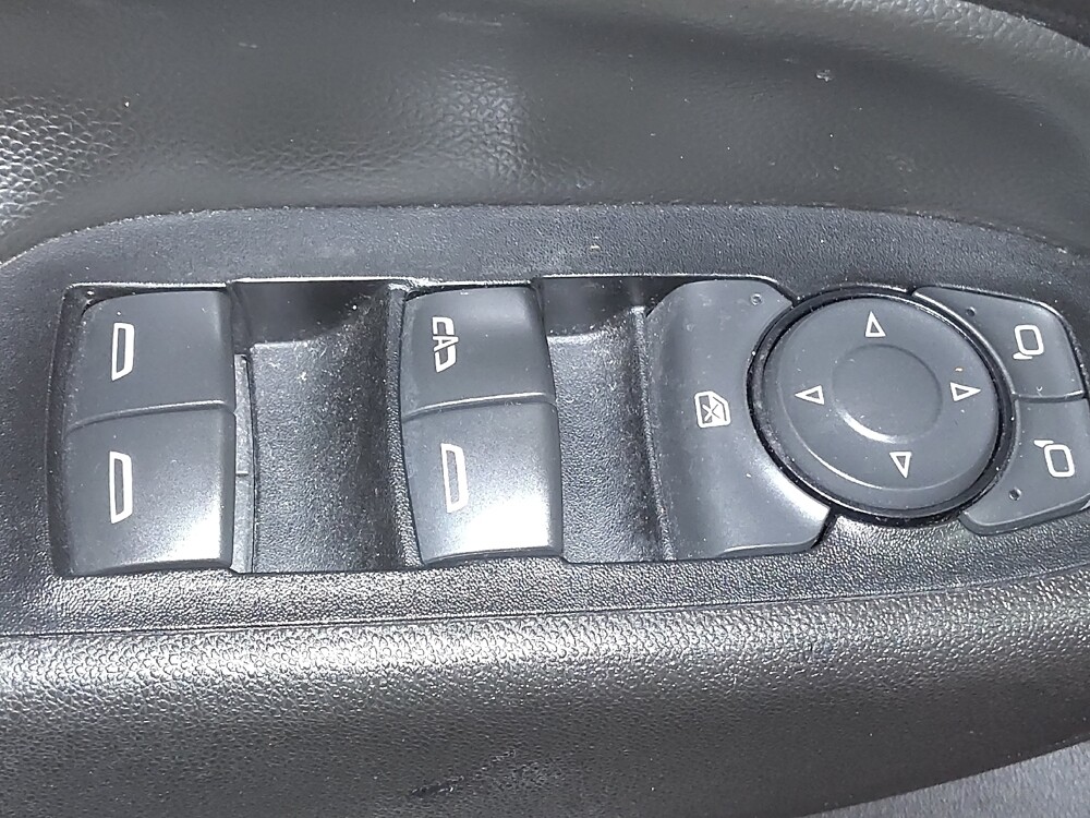 2018 Chevrolet Equinox in Oklahoma City, OK 73139 - 18097186 27