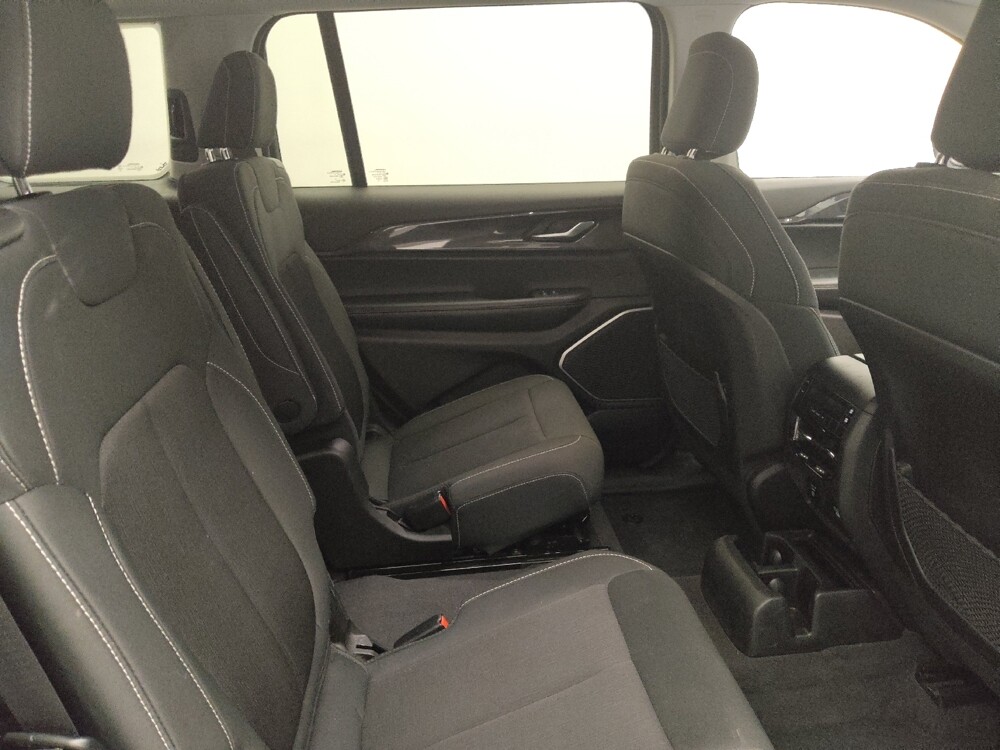 2022 Jeep Grand Cherokee L in Midlothian, IL 60445 - 18097189 19