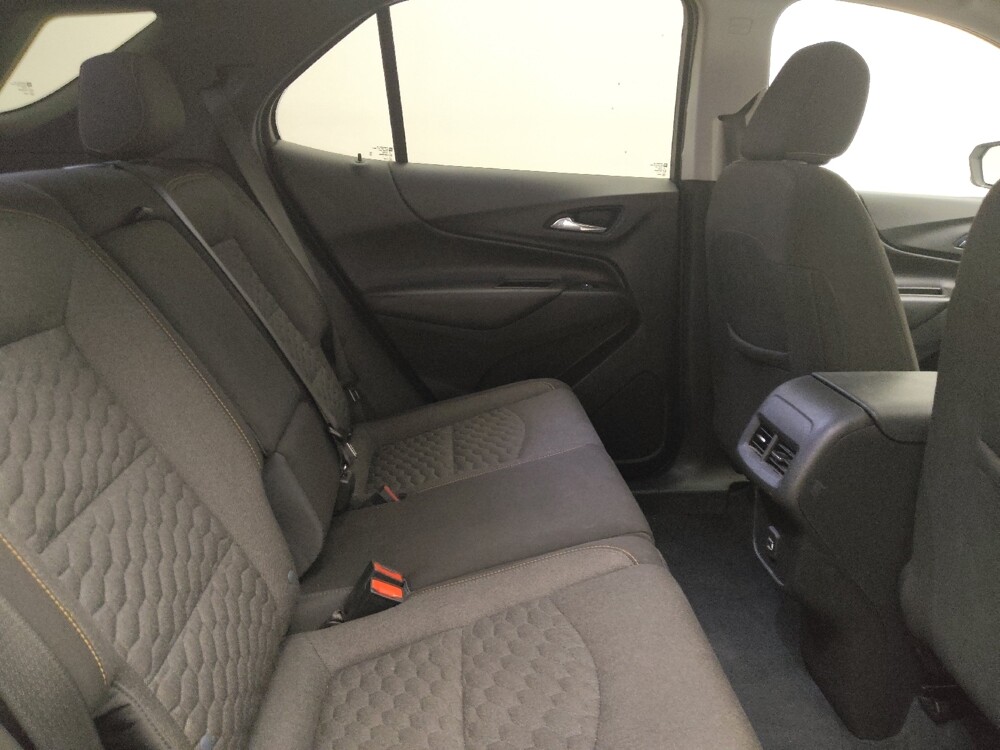 2021 Chevrolet Equinox in Midlothian, IL 60445 - 18097192 19