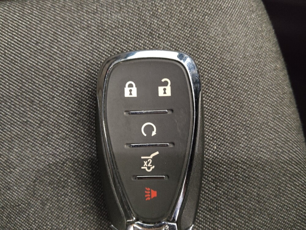 2021 Chevrolet Equinox in Midlothian, IL 60445 - 18097192 32