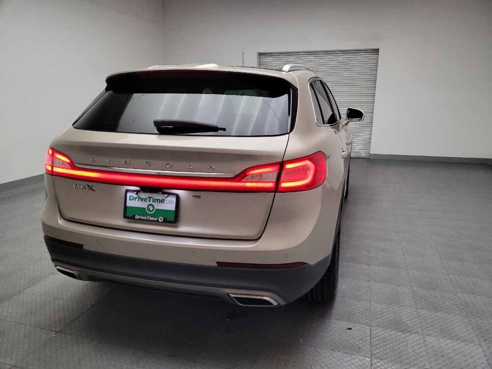 2017 Lincoln MKX in Downey, CA 90241 - 18097194 7