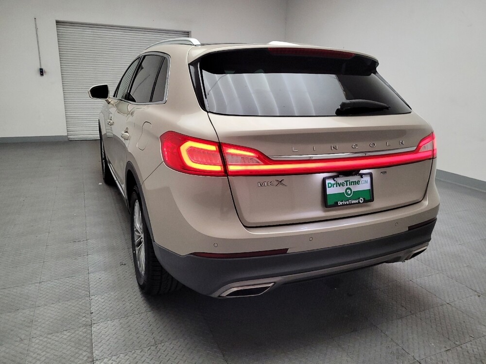 2017 Lincoln MKX in Downey, CA 90241 - 18097194 6
