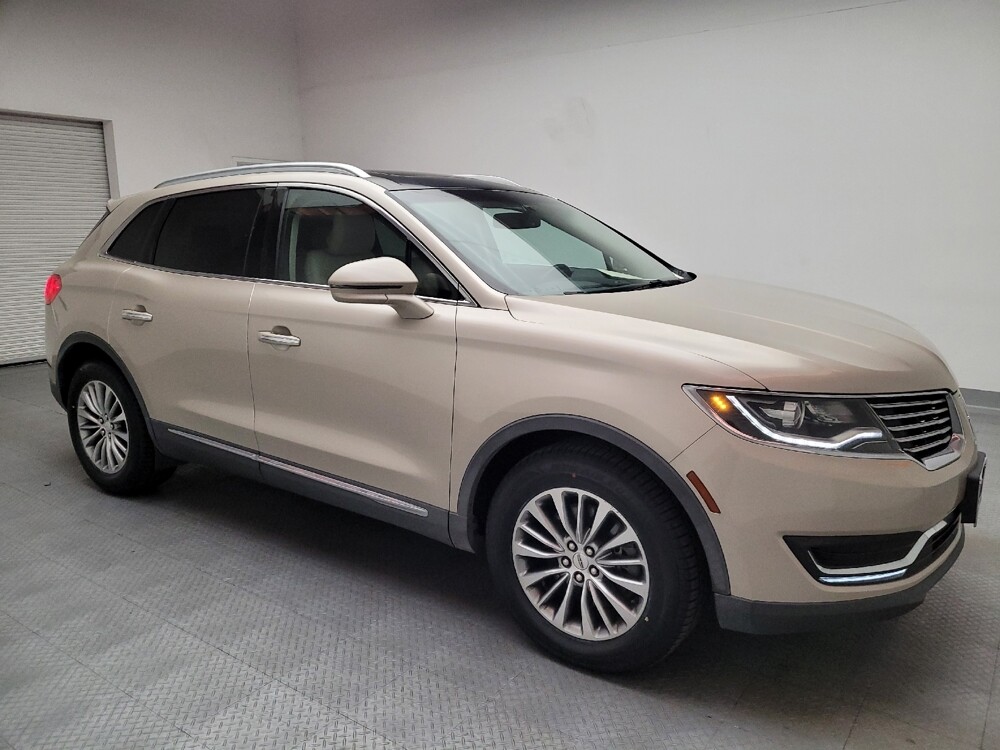 2017 Lincoln MKX in Downey, CA 90241 - 18097194 11