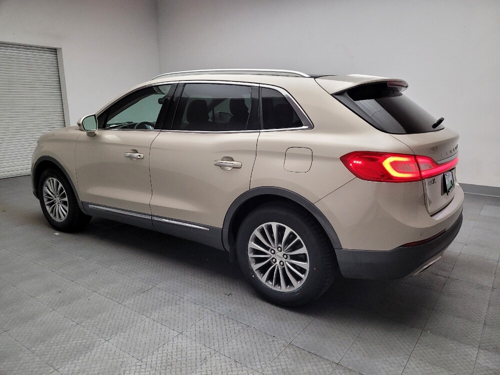 2017 Lincoln MKX in Downey, CA 90241 - 18097194 3