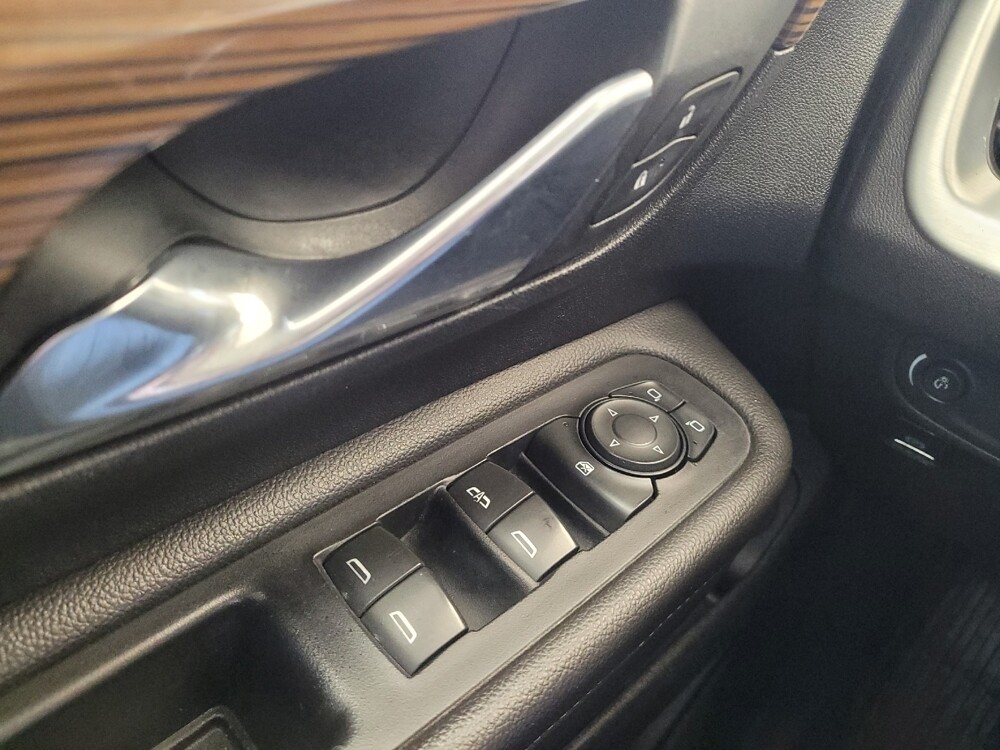 2020 GMC Terrain in Toledo, OH 43617 - 18097196 27