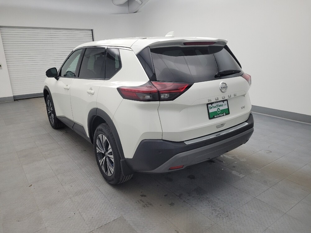 2021 Nissan Rogue in Fairfield, OH 45014 - 18097197 5