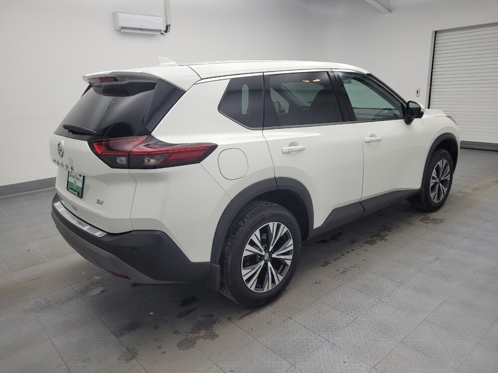 2021 Nissan Rogue in Fairfield, OH 45014 - 18097197 10
