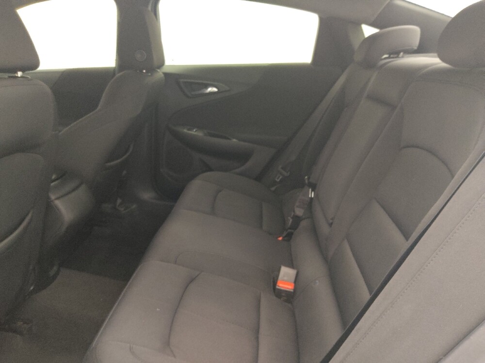 2018 Chevrolet Malibu in Bradenton, FL 34207 - 18097199 18