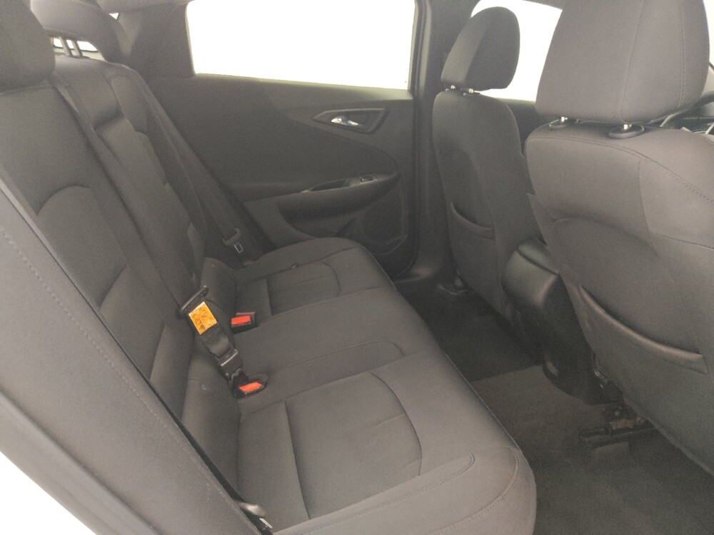 2018 Chevrolet Malibu in Bradenton, FL 34207 - 18097199 19