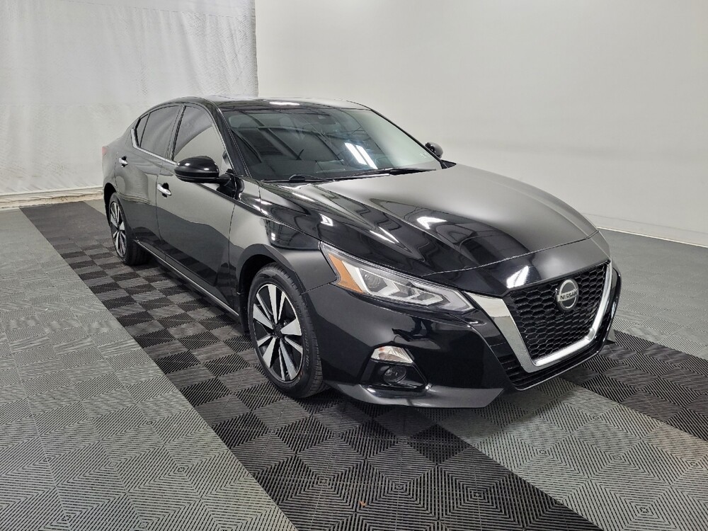 2019 Nissan Altima in Pittsburgh, PA 15236 - 18097204 13