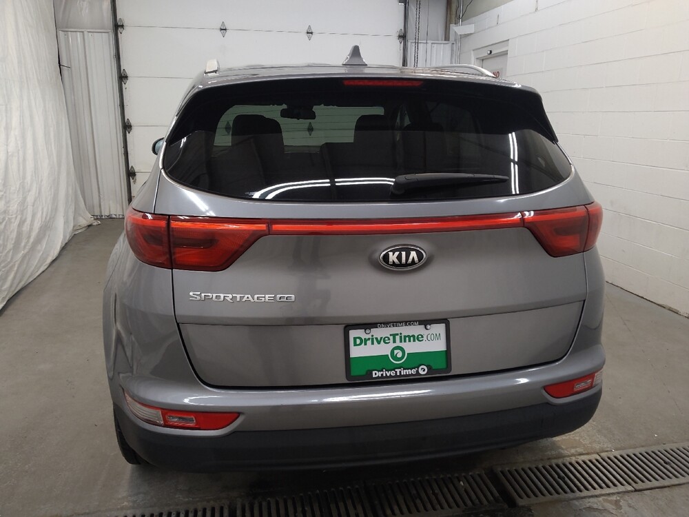 2017 Kia Sportage in Fairfield, OH 45014 - 18097211 6