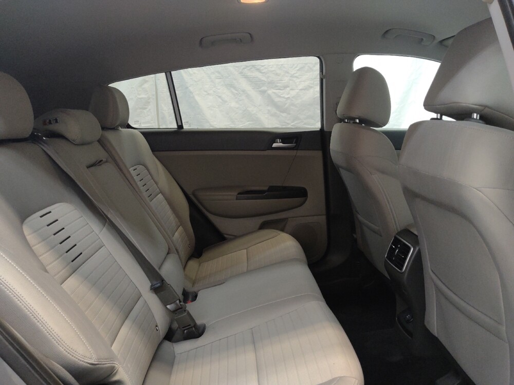 2017 Kia Sportage in Fairfield, OH 45014 - 18097211 19