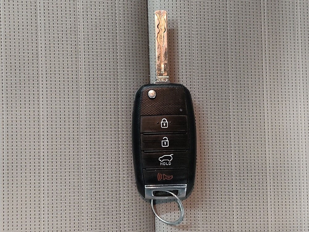 2017 Kia Sportage in Fairfield, OH 45014 - 18097211 32