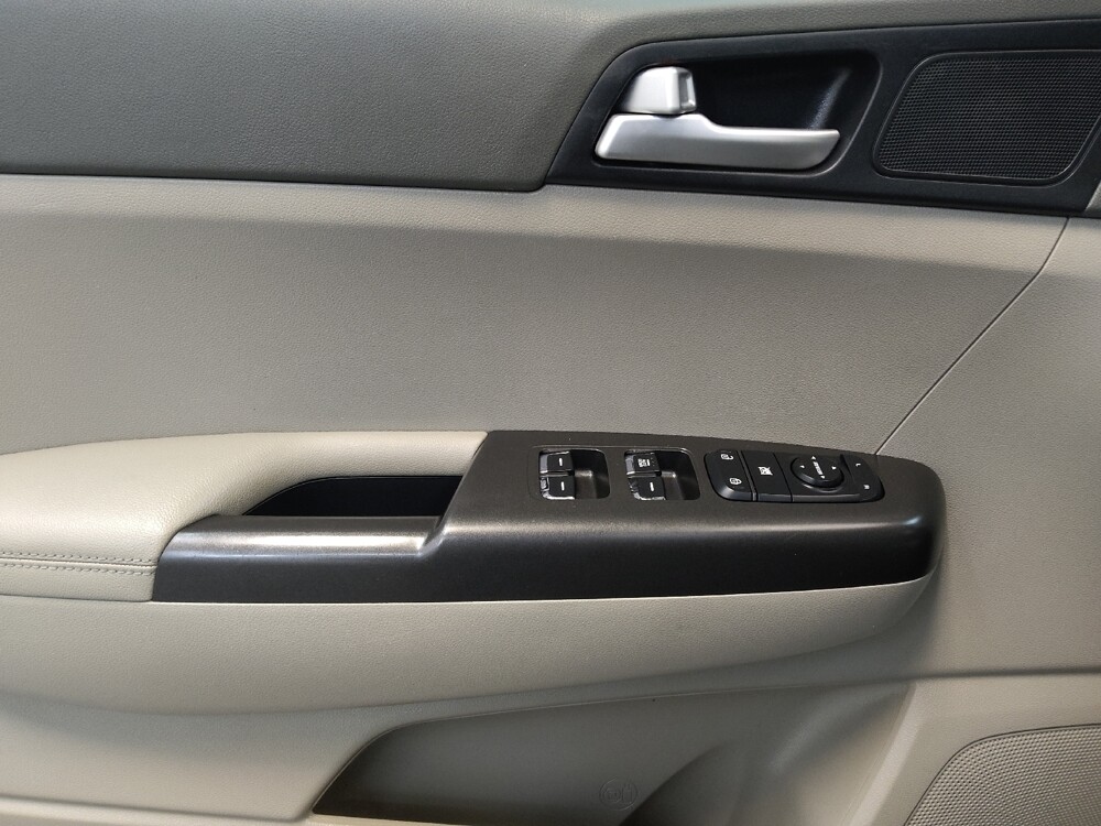 2017 Kia Sportage in Fairfield, OH 45014 - 18097211 27