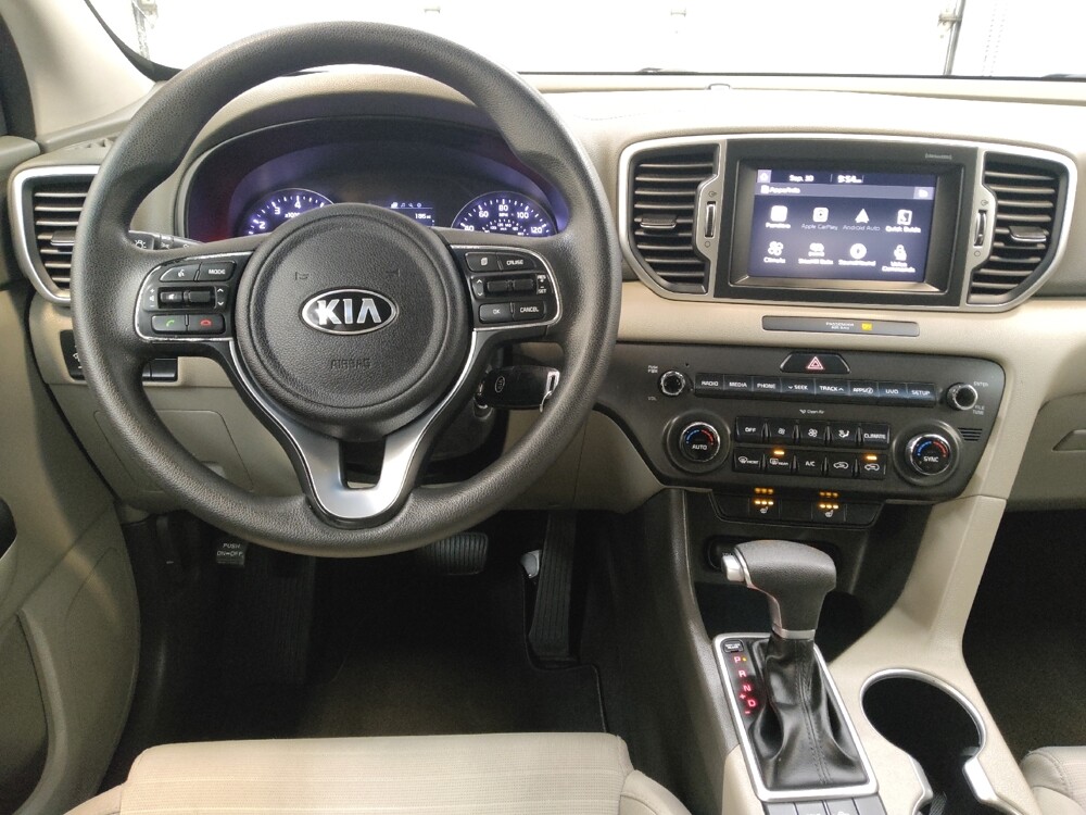 2017 Kia Sportage in Fairfield, OH 45014 - 18097211 22