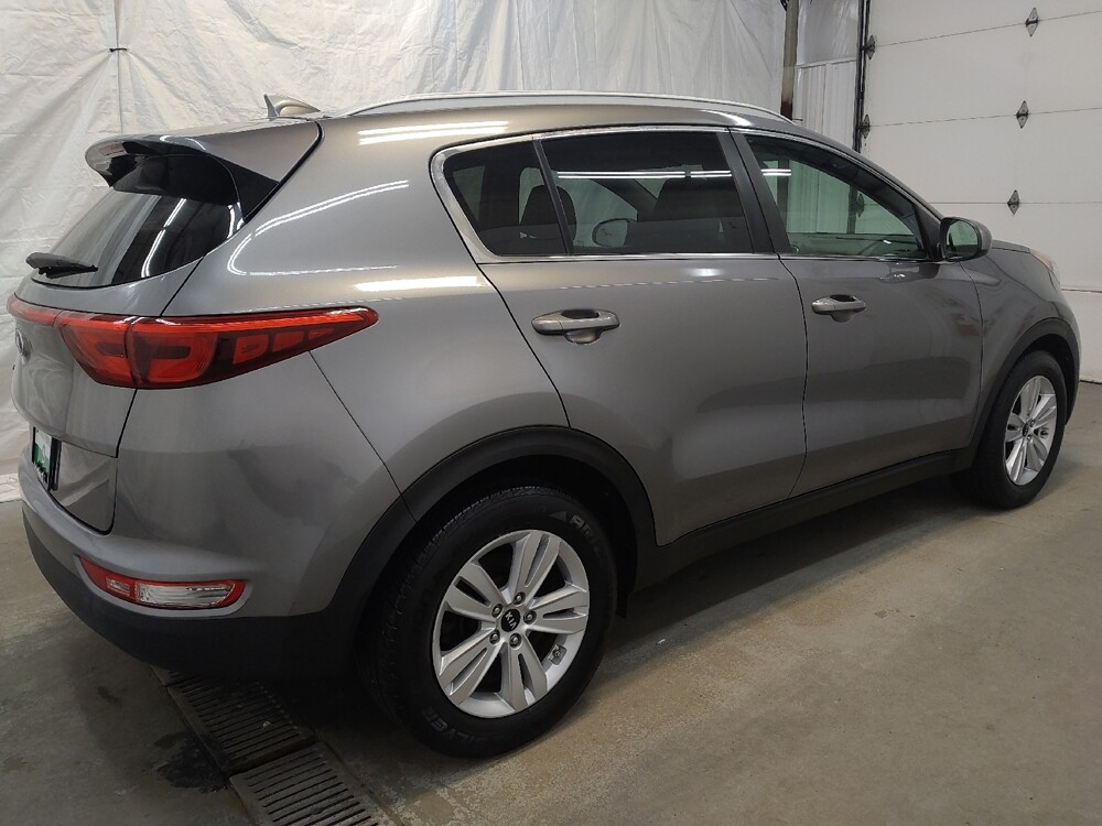 2017 Kia Sportage in Fairfield, OH 45014 - 18097211 10