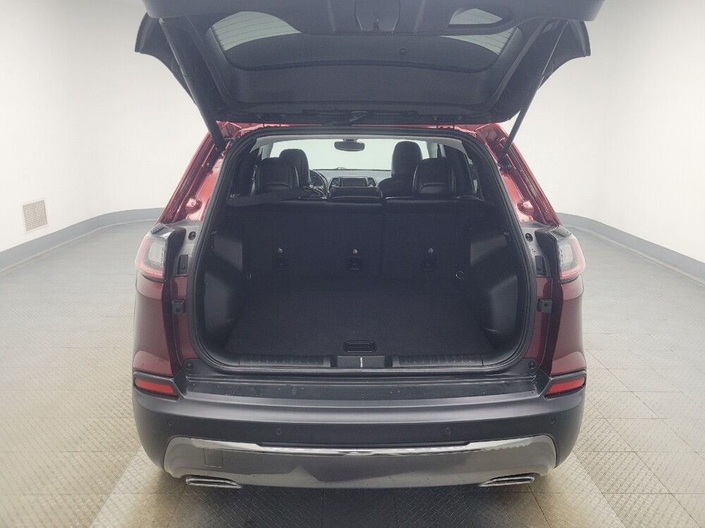 2019 Jeep Cherokee in Indianapolis, IN 46222 - 18097212 29