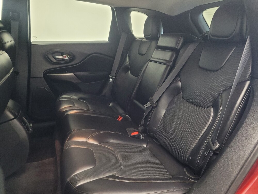 2019 Jeep Cherokee in Indianapolis, IN 46222 - 18097212 18