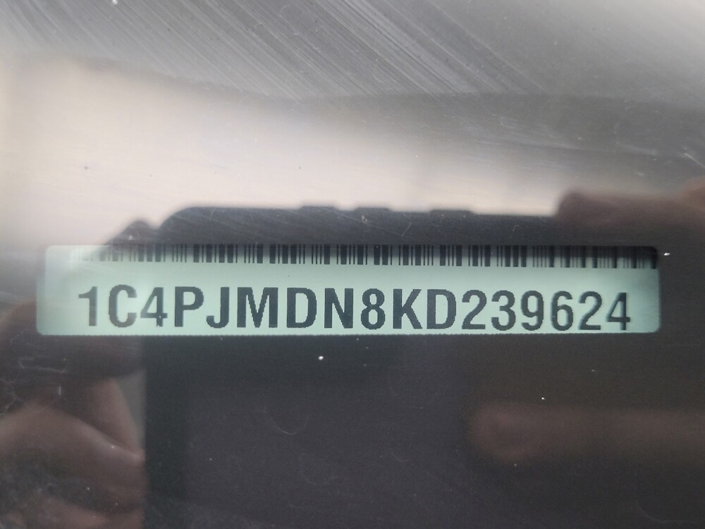 2019 Jeep Cherokee in Indianapolis, IN 46222 - 18097212 33