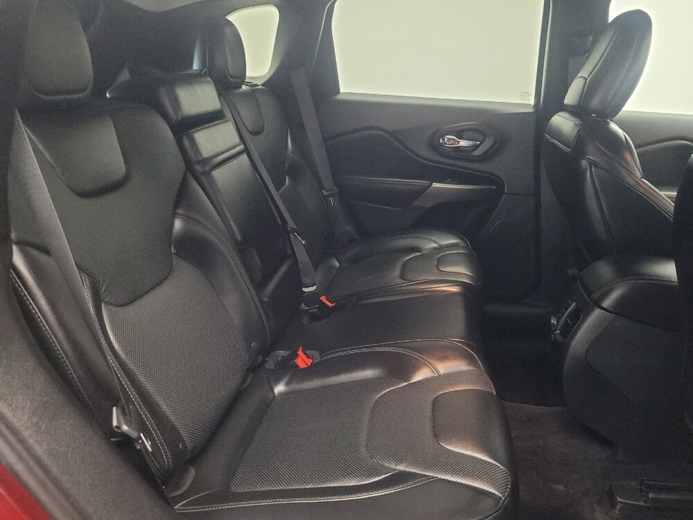 2019 Jeep Cherokee in Indianapolis, IN 46222 - 18097212 19