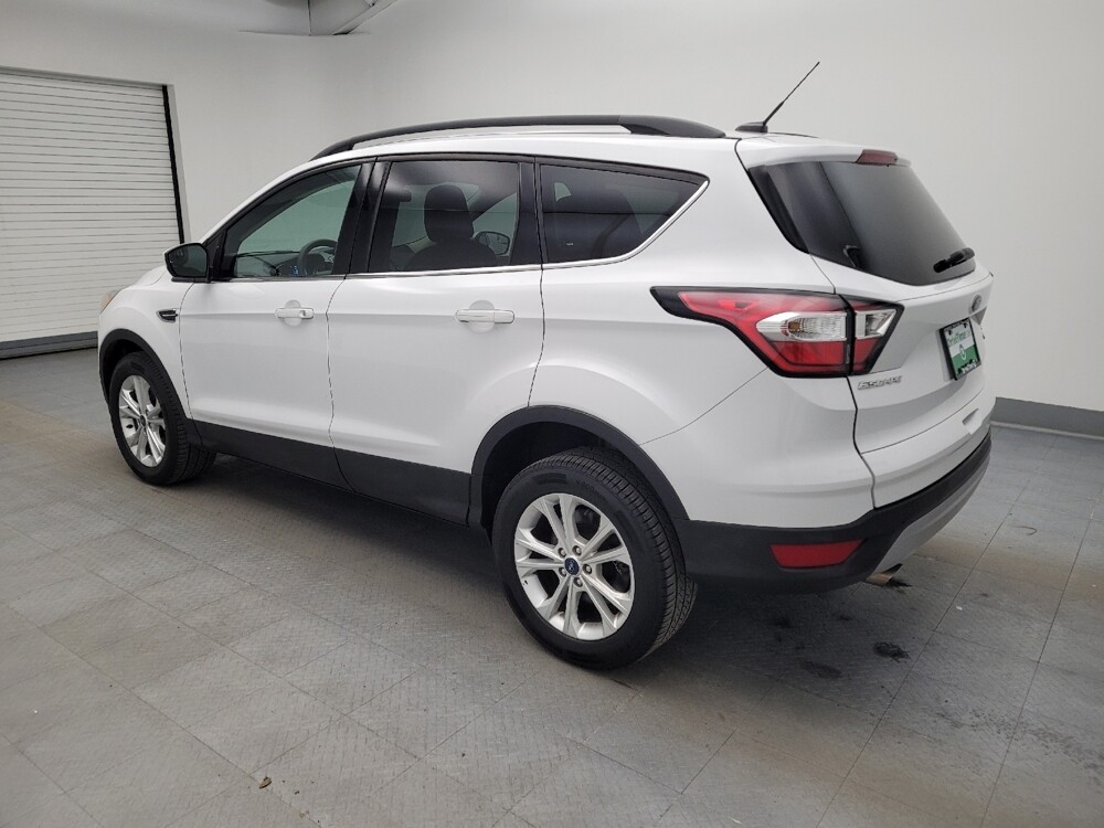 2018 Ford Escape in Fairfield, OH 45014 - 18097214 3