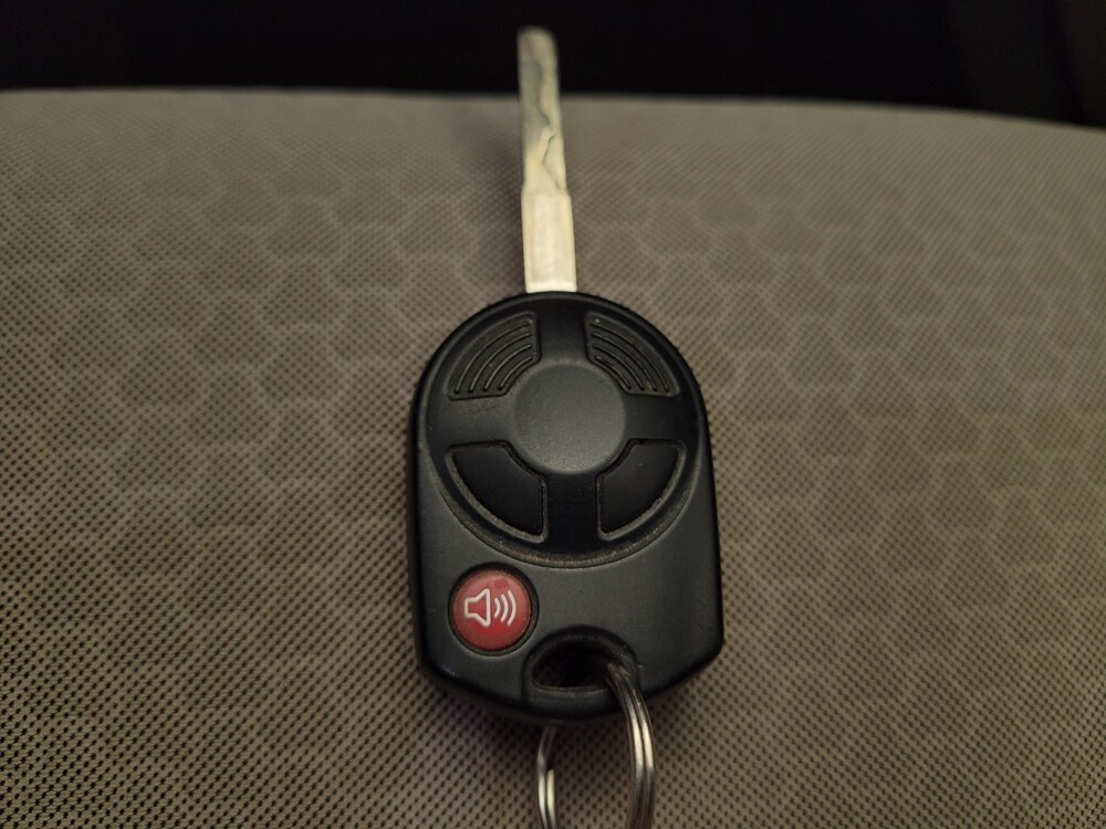 2018 Ford Escape in Fairfield, OH 45014 - 18097214 32