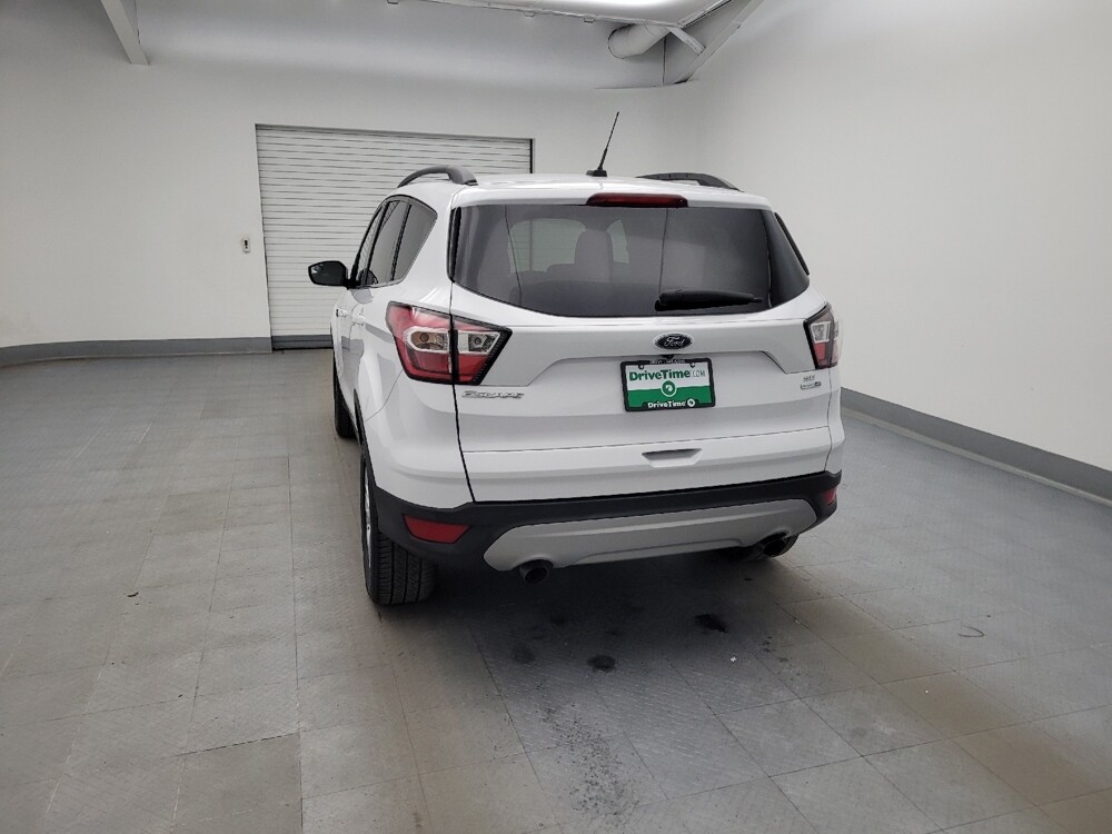 2018 Ford Escape in Fairfield, OH 45014 - 18097214 6