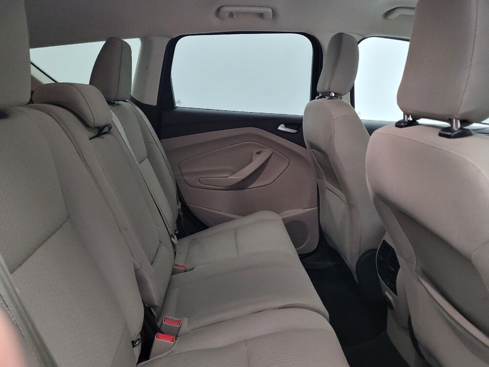 2018 Ford Escape in Fairfield, OH 45014 - 18097214 19