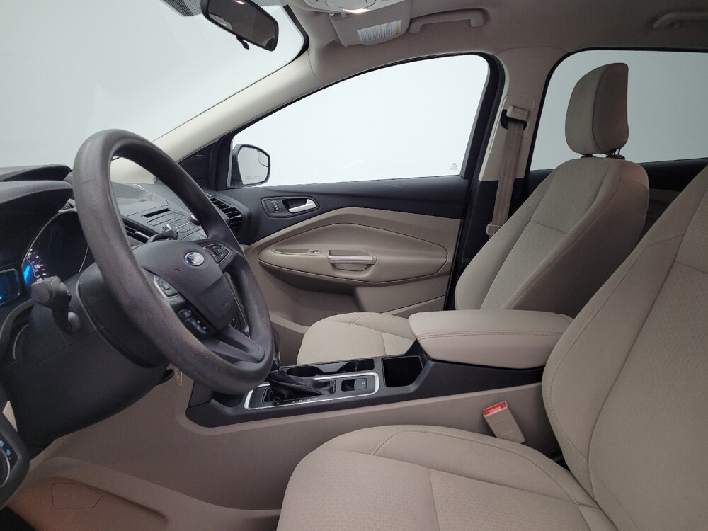 2018 Ford Escape in Fairfield, OH 45014 - 18097214 17